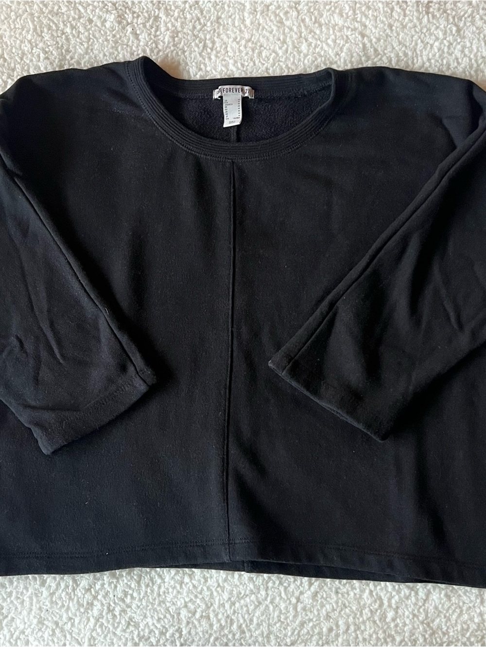 Forever 21 Black Center-Seam 3/4 Sleeve Oversized Sweatshirt -Women’s M